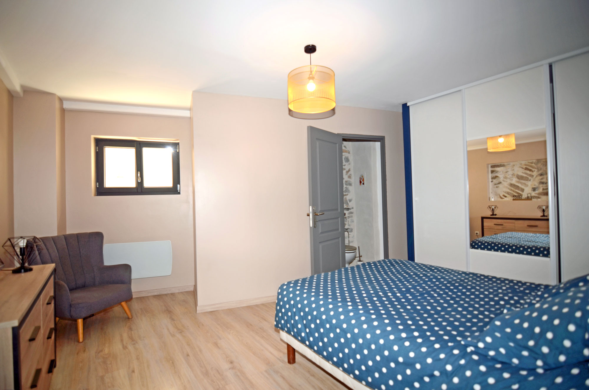 1382BI_chambre2.jpg